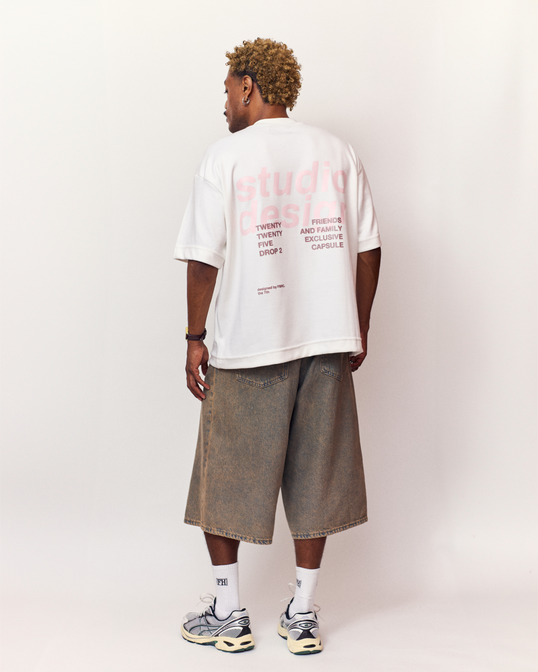 STUDIO DESIGN TEE