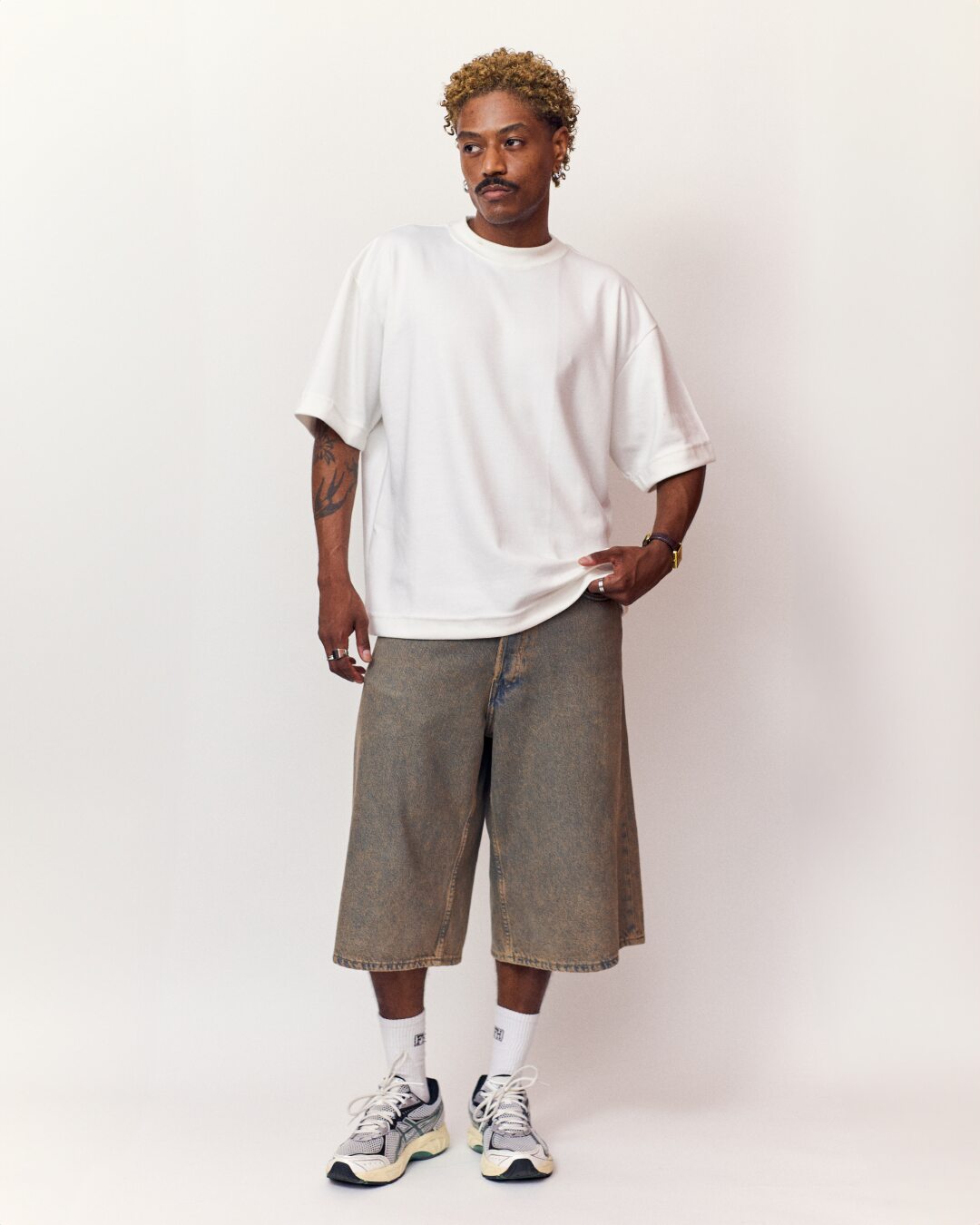 STUDIO DESIGN TEE